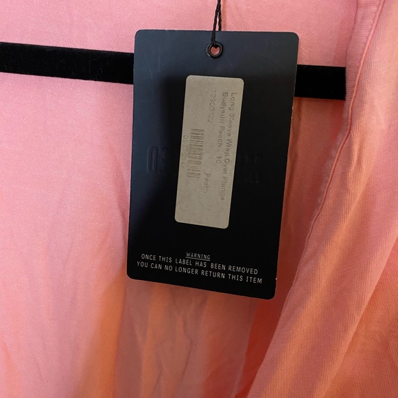 Missguided Long Sleeve Wrap Over Plunge Bodysuit - Picture 4 of 5